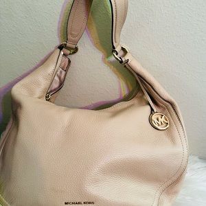 Michael kors shoulder bag.